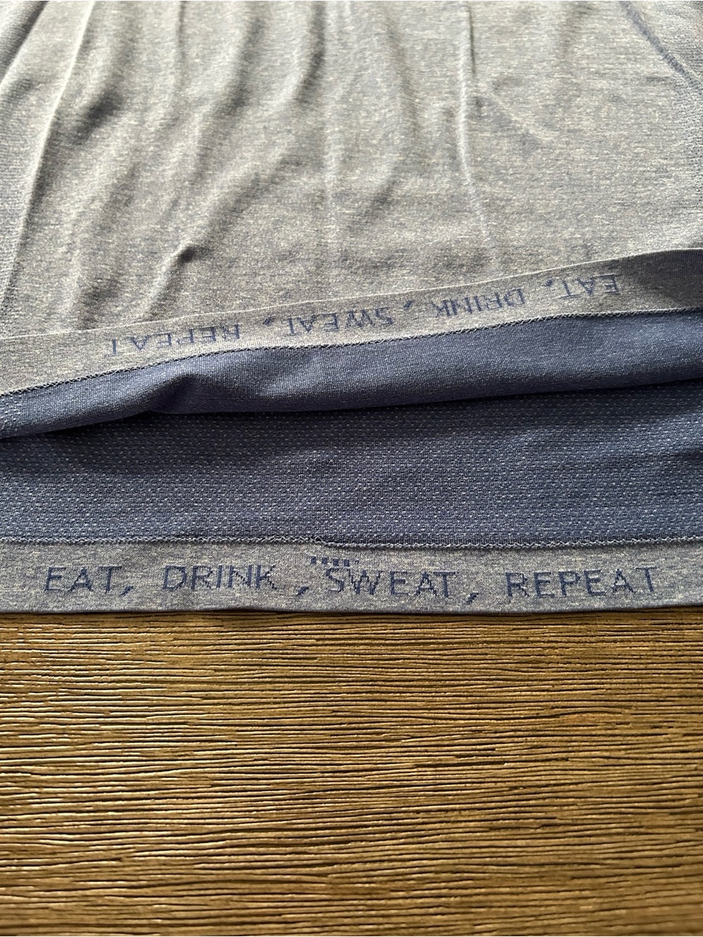 Lululemon Men’s Metal Vent Tech Short Sleeve Training Short. Blue. Large - Picture 5 of 6
